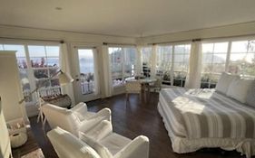 Trinidad Bay Bed And Breakfast Hotel